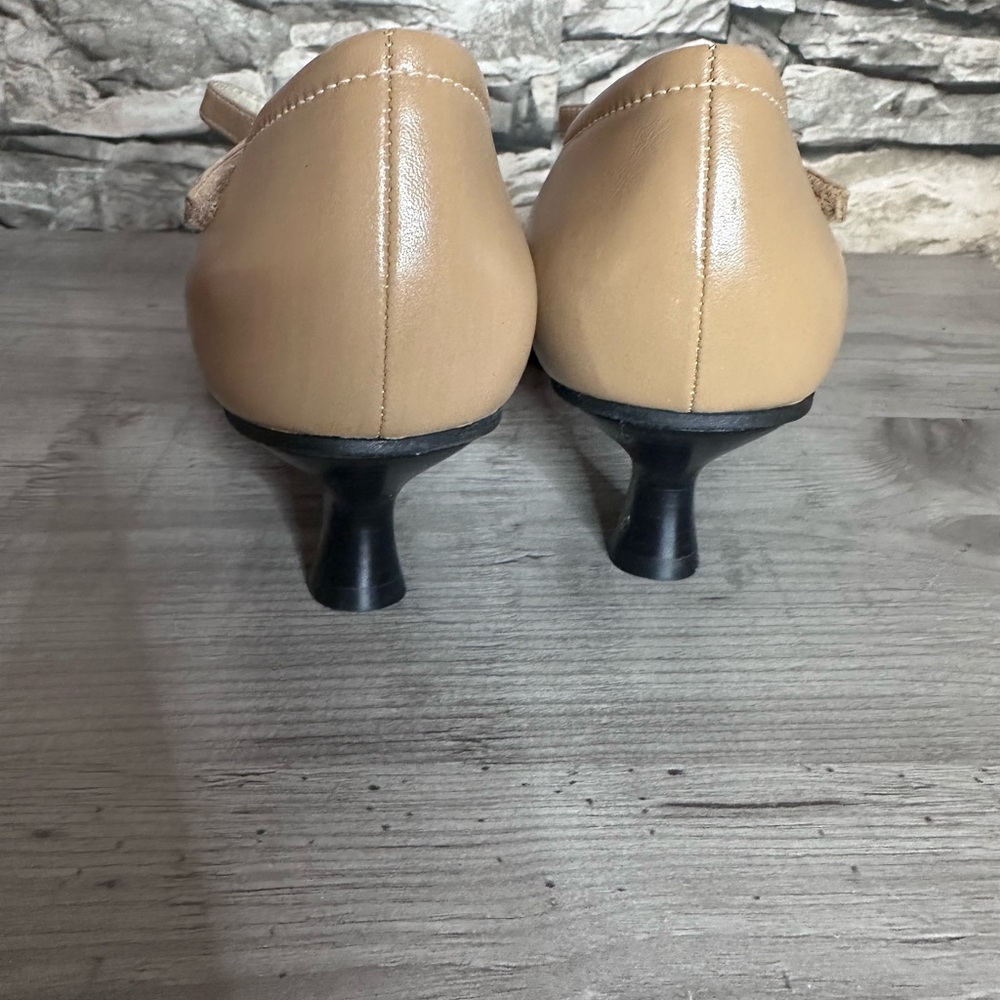 Y2K Kenneth Cole Reaction Leather Pumps - Picture 4 of 7